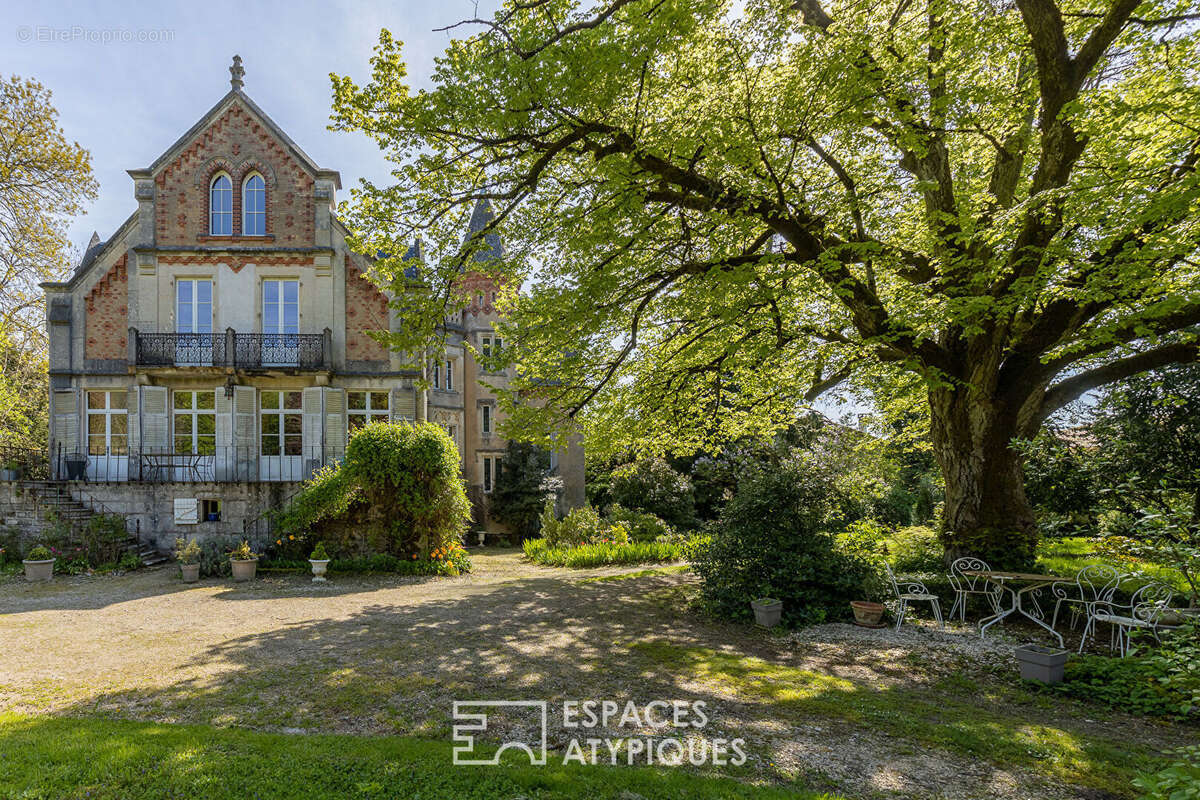 Maison à BUXIERES-SOUS-LES-COTES