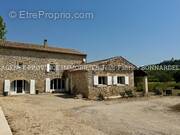 Maison à LA GARDE-ADHEMAR