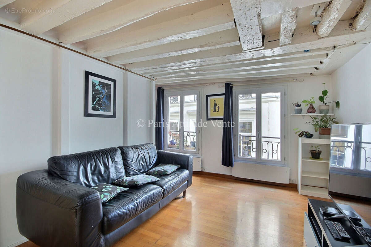 Appartement à PARIS-2E
