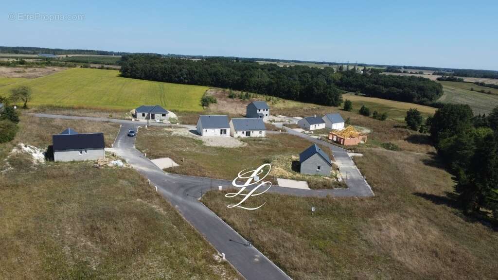Terrain à SAINTE-MAURE-DE-TOURAINE
