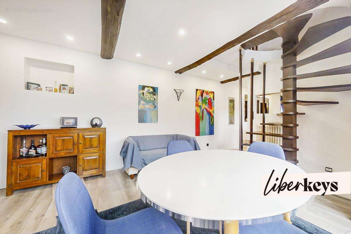 Maison à L'ESCARENE