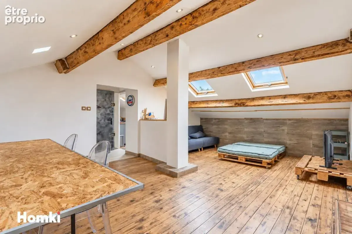 Appartement T3 de 84,94 m² à Bagnols-sur-Cèze 30200, Avenue Général de Gaulle - photo 1