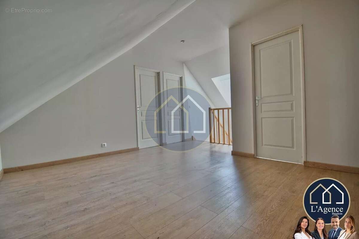 Maison à NOGENT-LE-ROI