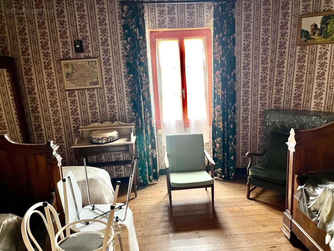 Maison 249 m² à Villereal  - photo 9
