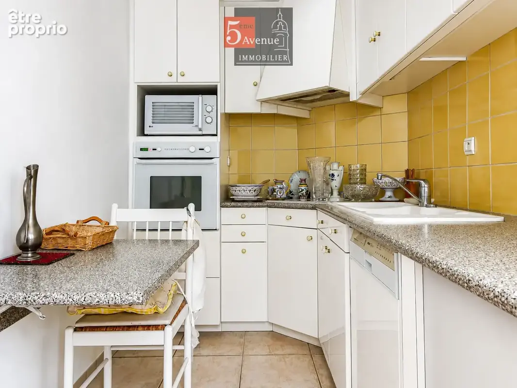 Maison avec cour et 3 chambres à vendre à Chantilly centre ville - photo 4