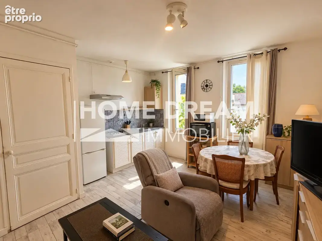 Appartement 2 pièces 35 m² à vendre à Toulon (83000) - photo 2