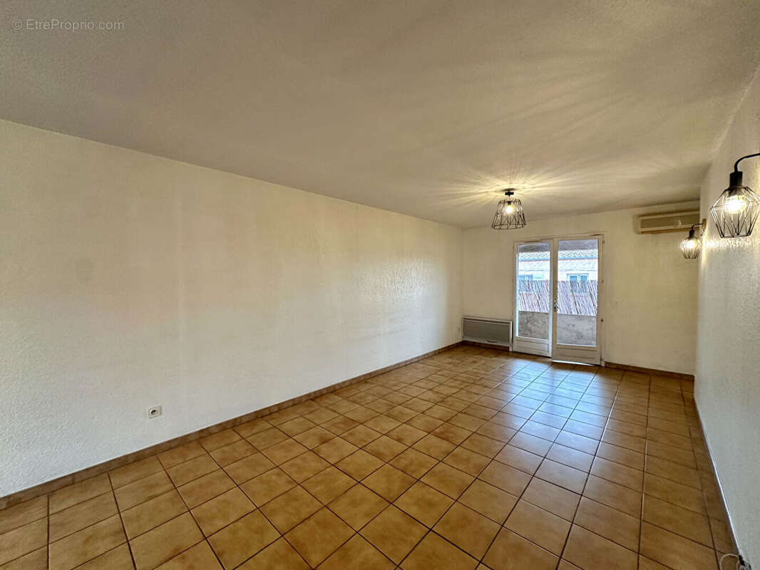 Appartement à LE LUC