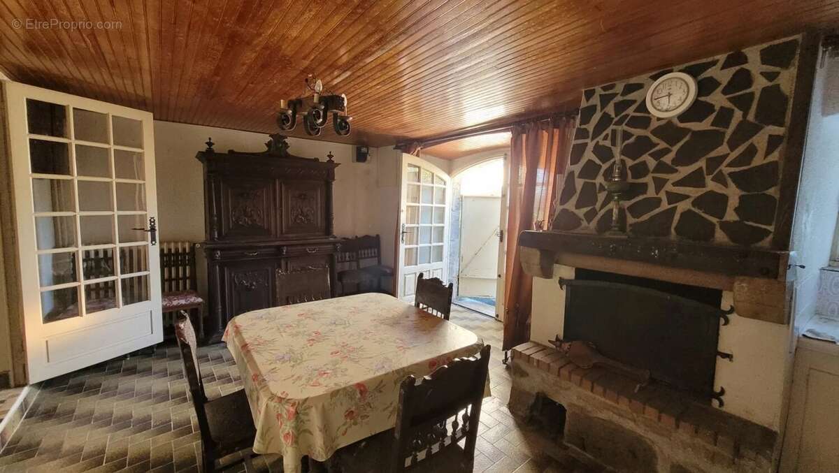 Maison à MAZET-SAINT-VOY