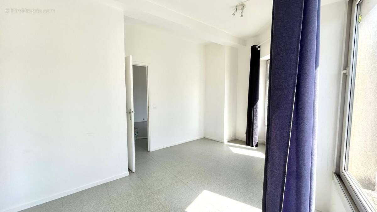 Appartement À Vendre - photo 5