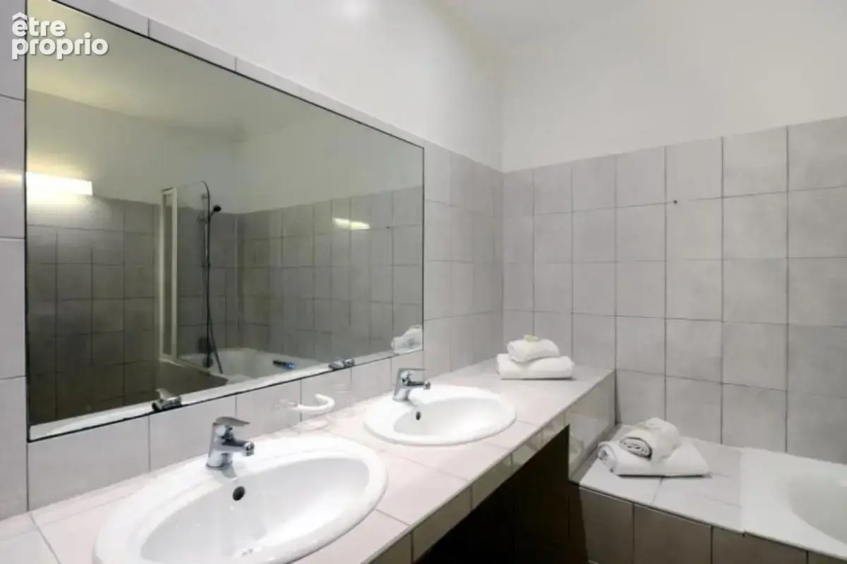 2 PIÈCES de 48m² + PKG(s) - photo 3