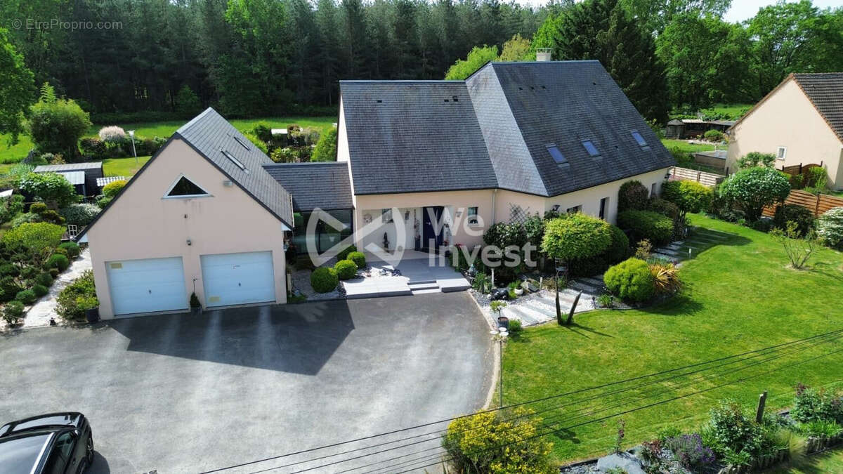 Maison à MONCE-EN-BELIN
