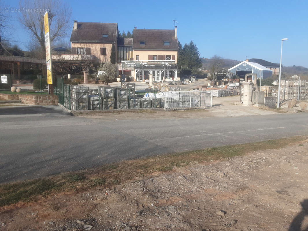 Appartement à AUZITS