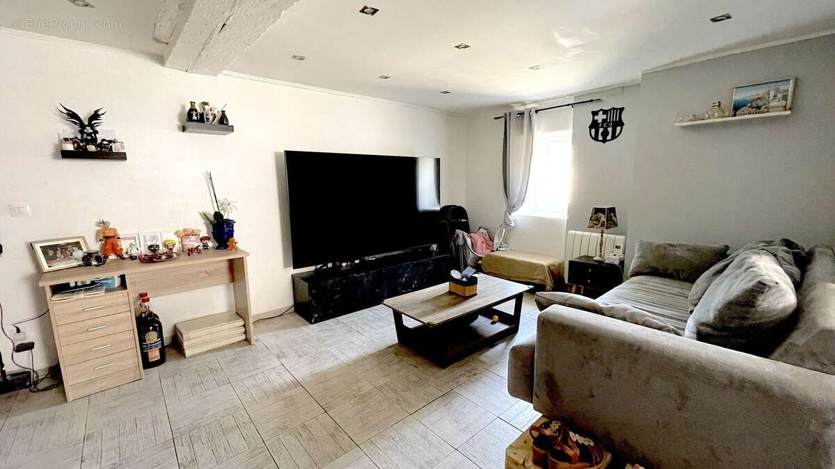 Appartement à LEUDEVILLE