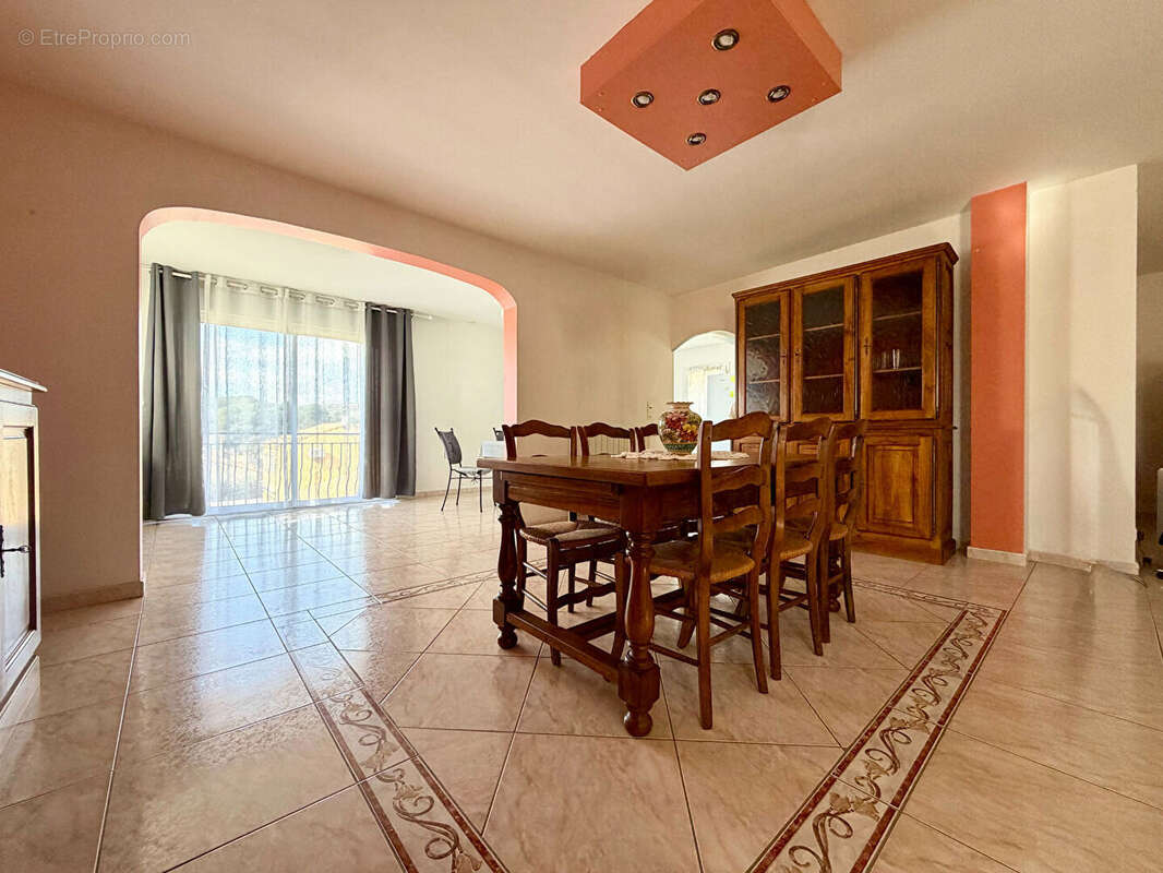 Maison à LE ROVE
