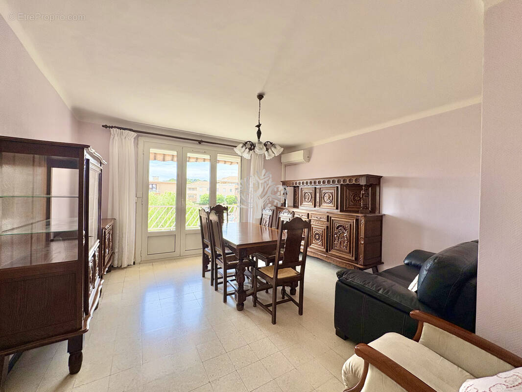 Appartement à SANARY-SUR-MER