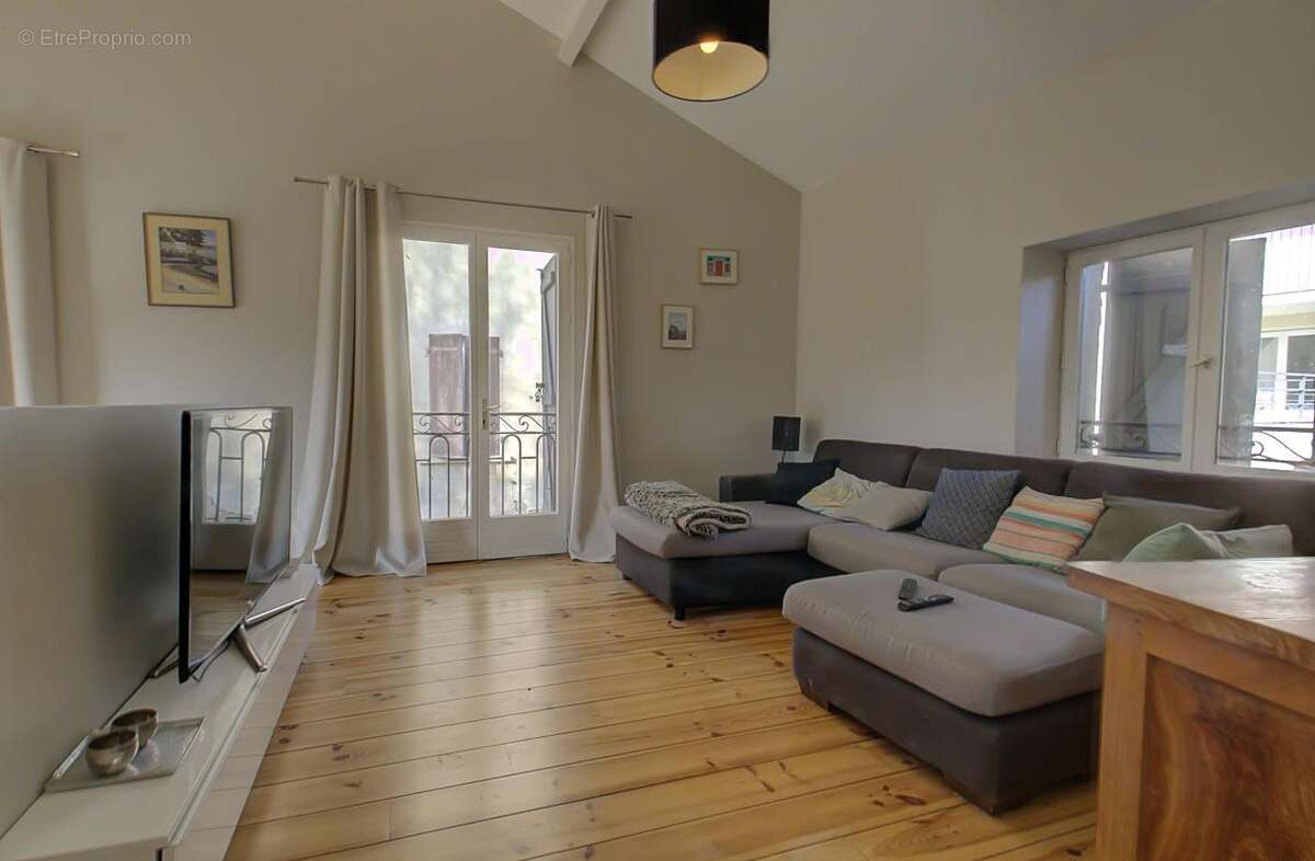 Maison à COLLONGES-AU-MONT-D&#039;OR