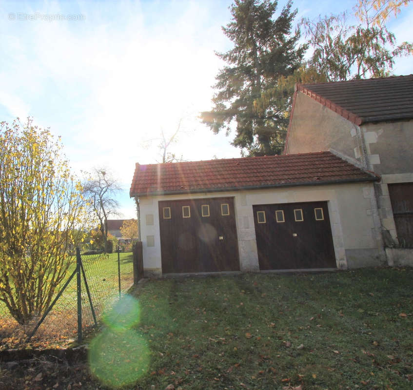 Maison à VARENNES-LES-NARCY