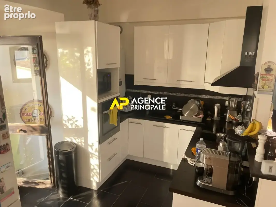 Sartrouville - Le Fresnay Vieux Pays - Appartement 5 pièces 96.64 m2 - photo 9