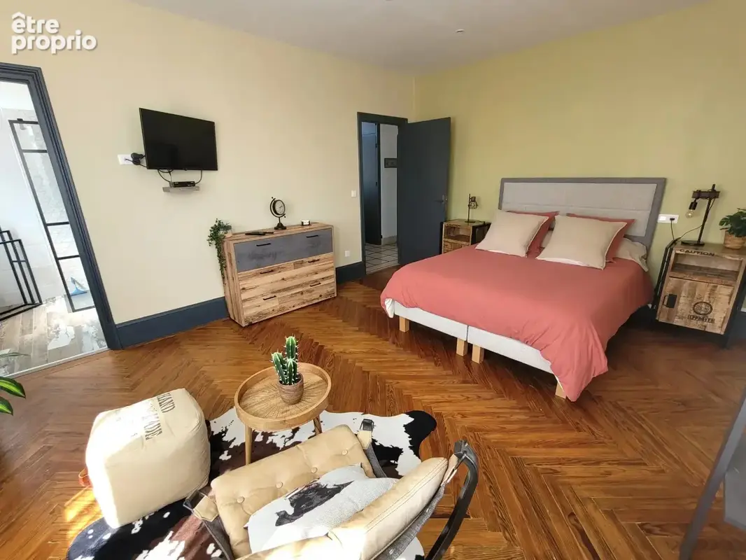 Belle propriété de 286 m² avec gîte et piscine - 10 pièces - 286 m² - photo 20