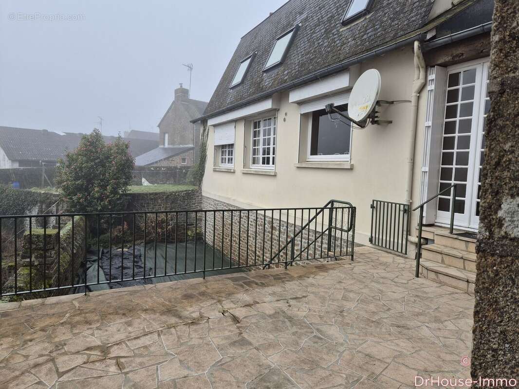 Maison à GORRON