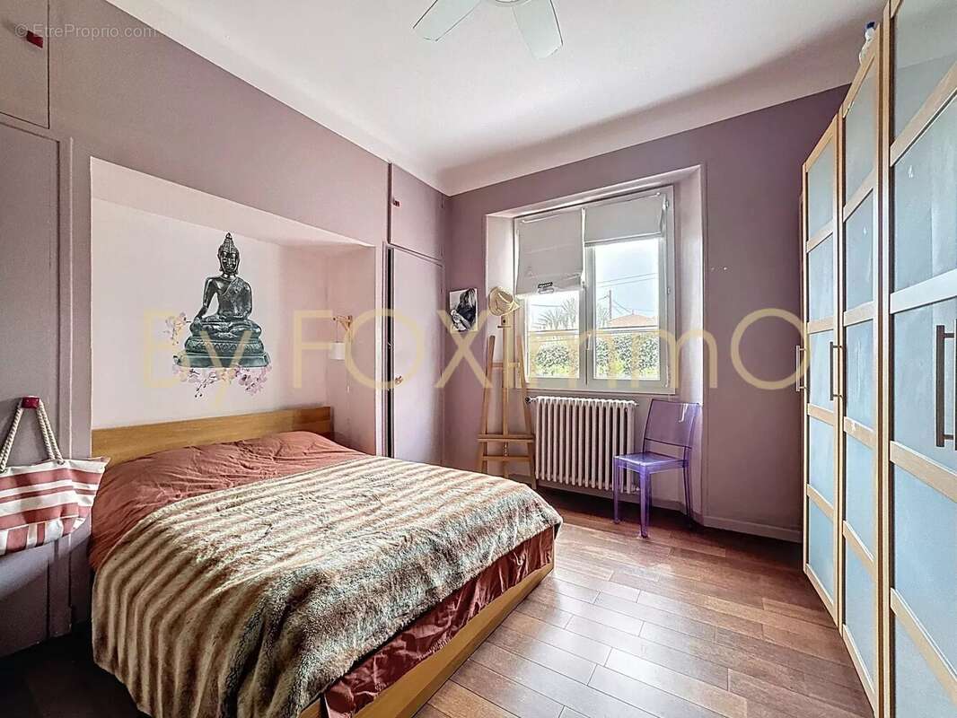 Appartement à SAINT-LAURENT-DU-VAR