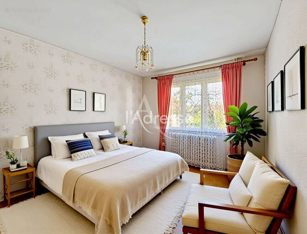 Appartement à OZOIR-LA-FERRIERE