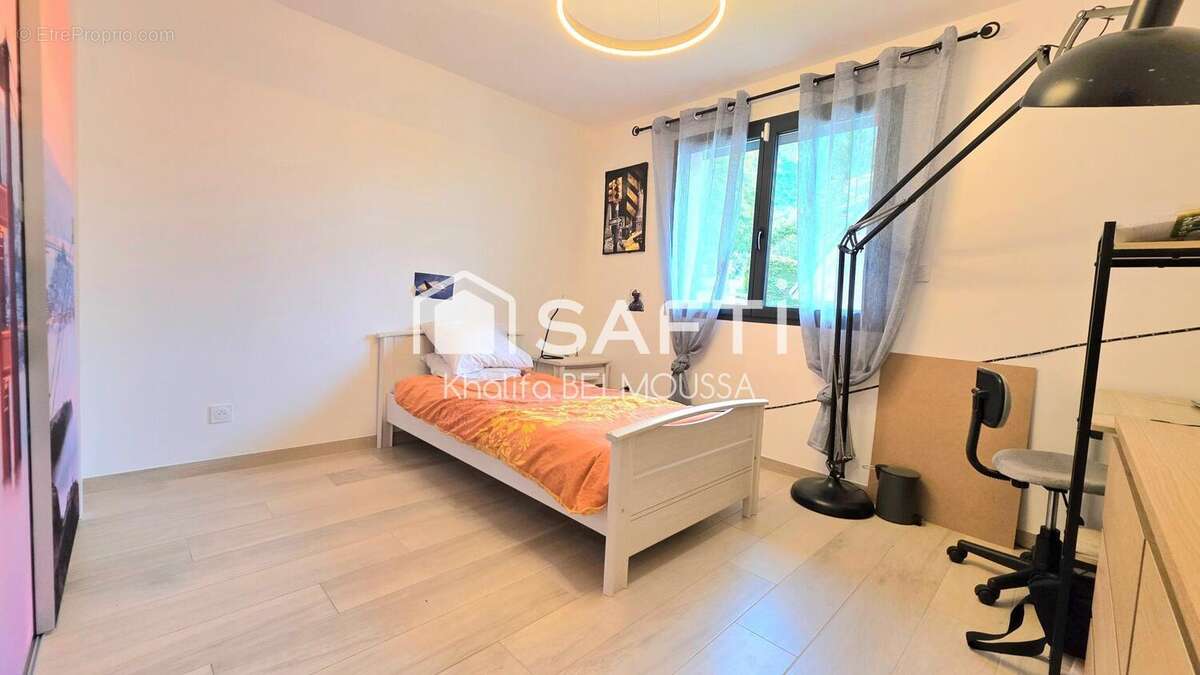 Photo 9 - Maison à DRUMETTAZ-CLARAFOND