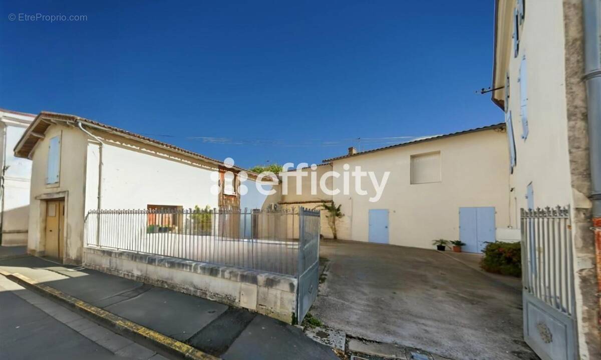 Appartement à SAINT-JEAN-D&#039;ANGELY