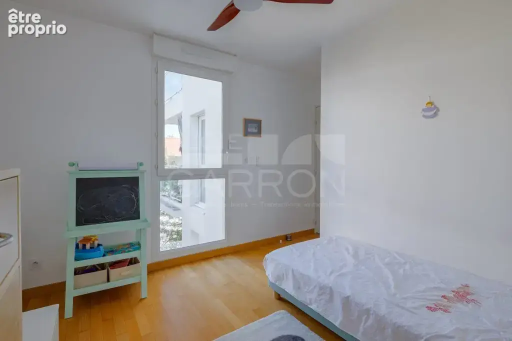 Caluire voie verte - t3 74m2 refait a neuf - lumineux - residence calme et arborée - photo 6