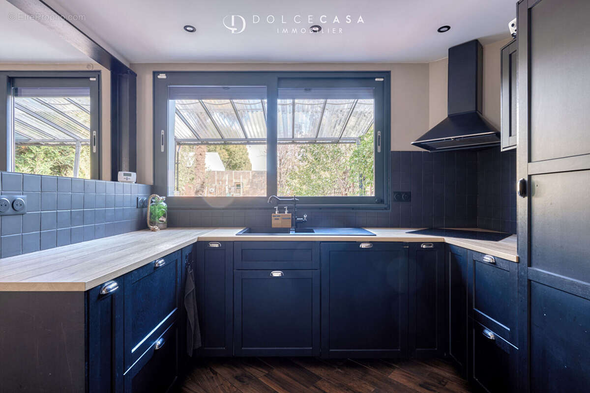 Maison à LE PERREUX-SUR-MARNE