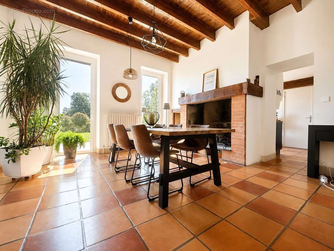 Maison à CASTELMAUROU