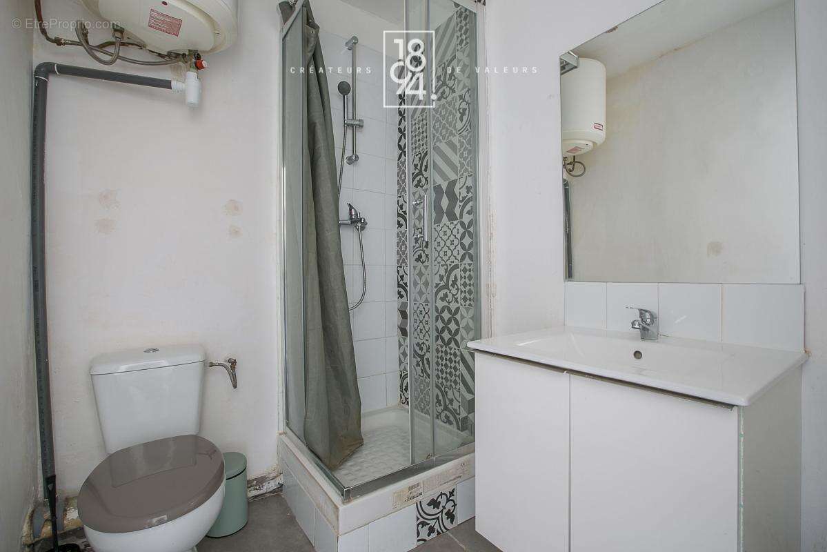 Appartement à MARSEILLE-6E