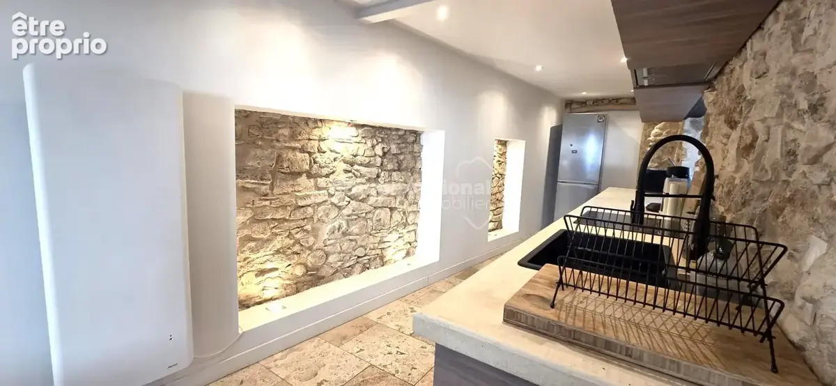 MARSEILLE 16ème ! COUP DE COEUR assuré pour cette maison de charme de 180 m² sur parcelle de terrain de 216 m² avec piscine! - photo 4