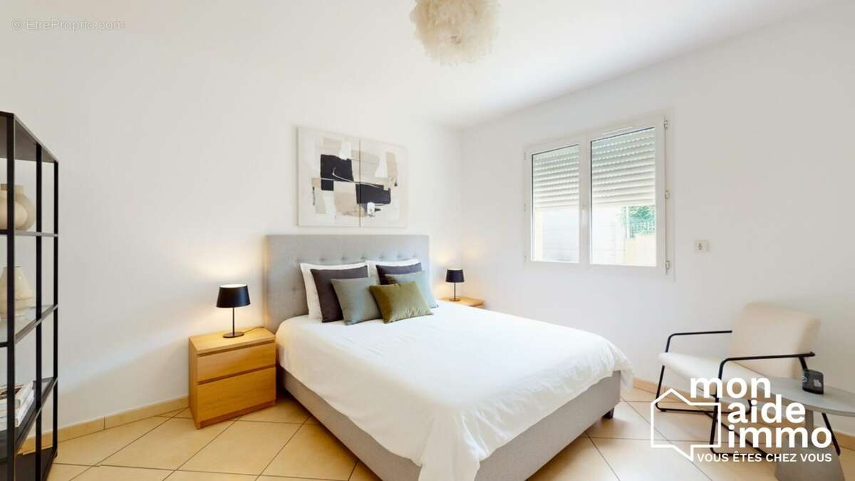 Maison à FARGUES-SAINT-HILAIRE