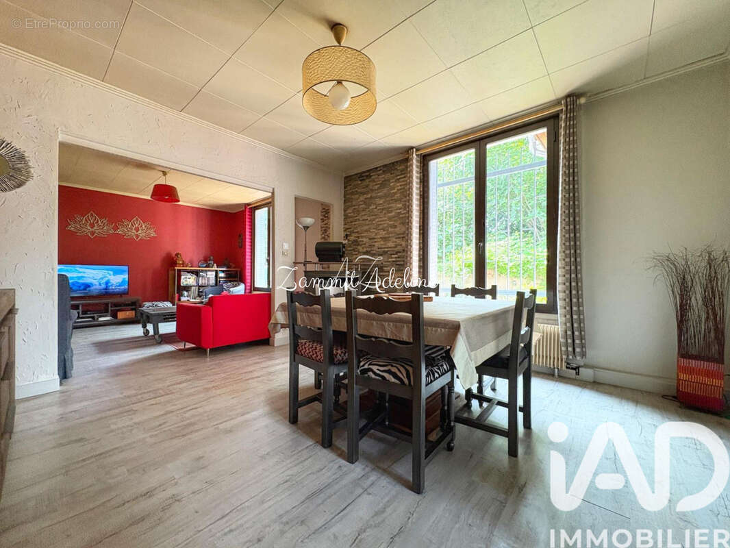 Photo 2 - Maison à LE BLANC-MESNIL