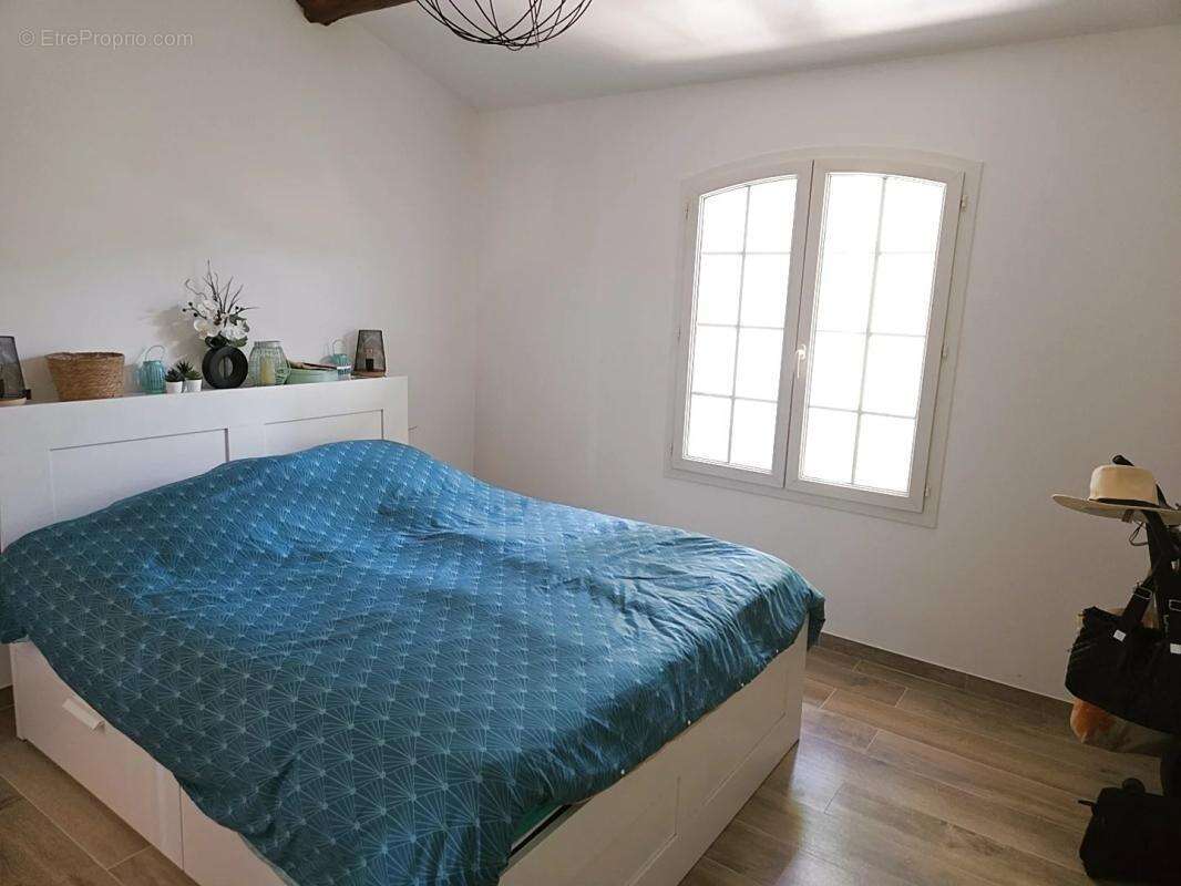 Maison à SOLLIES-VILLE