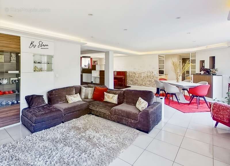 Maison à BUSSY-SAINT-GEORGES