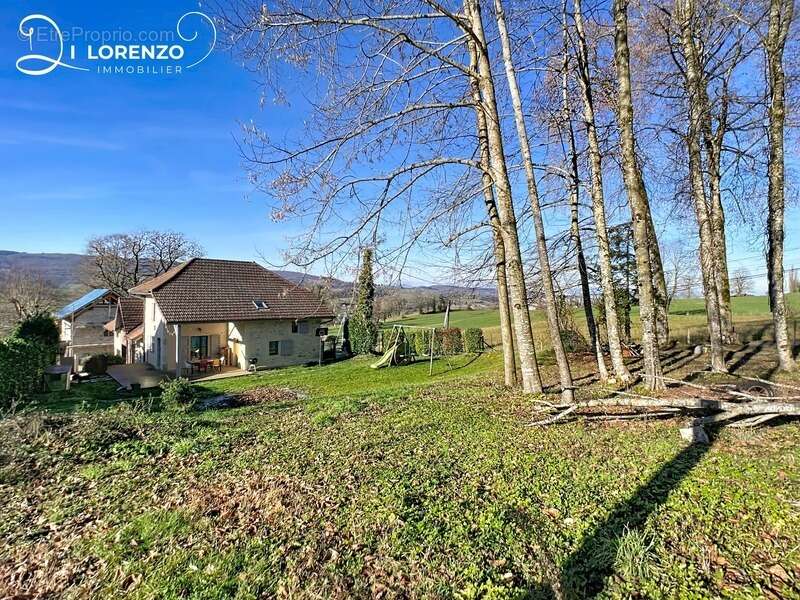 Maison à MEYRIEUX-TROUET