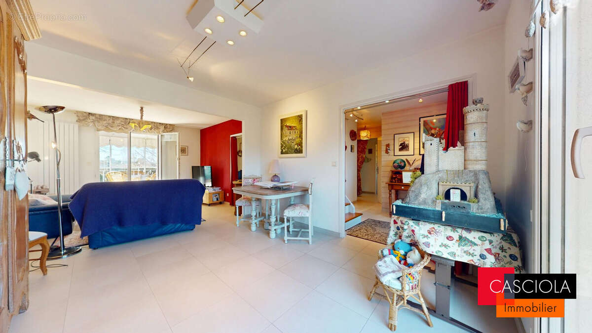 Maison à MARLY