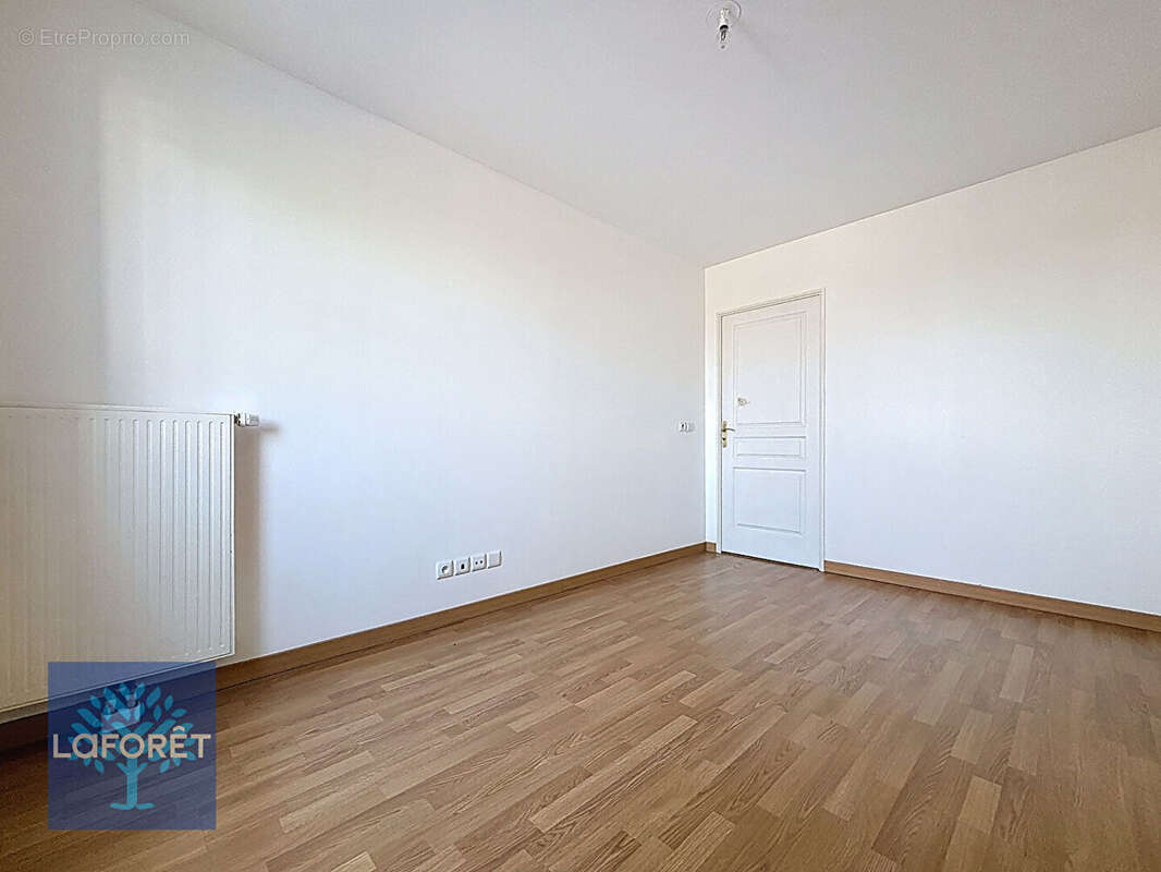 Appartement à CHENNEVIERES-SUR-MARNE