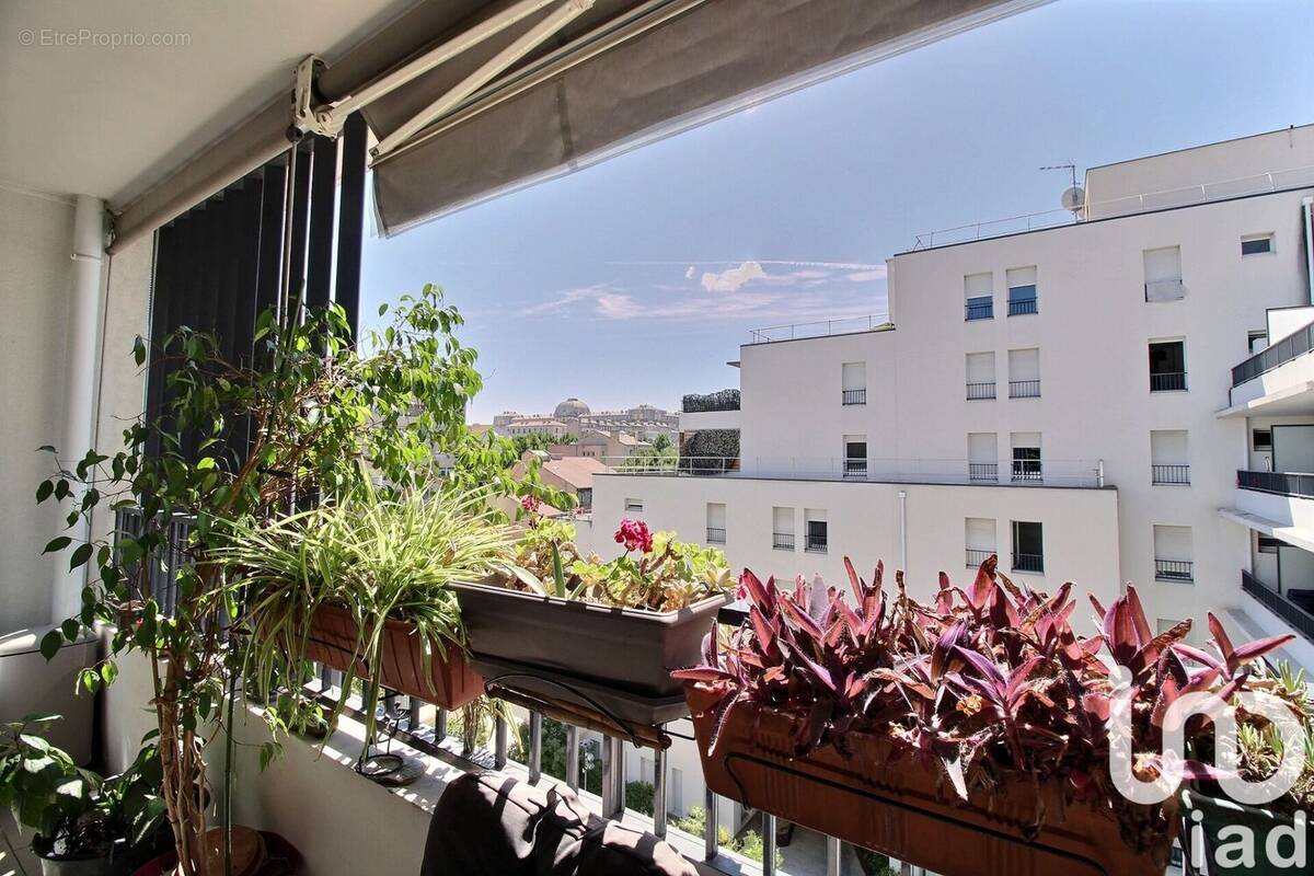 Photo 1 - Appartement à MARSEILLE-3E