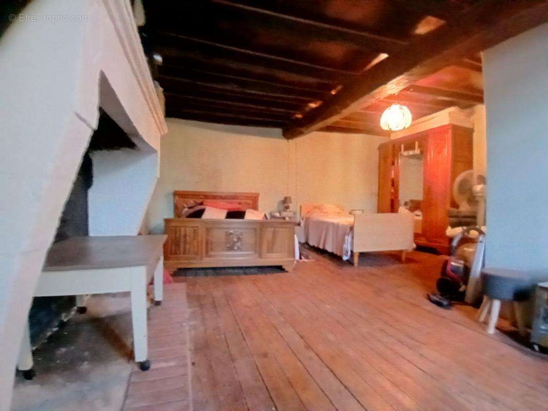 Authentique maison en pierre avec grange   Fort potentiel à - photo 10