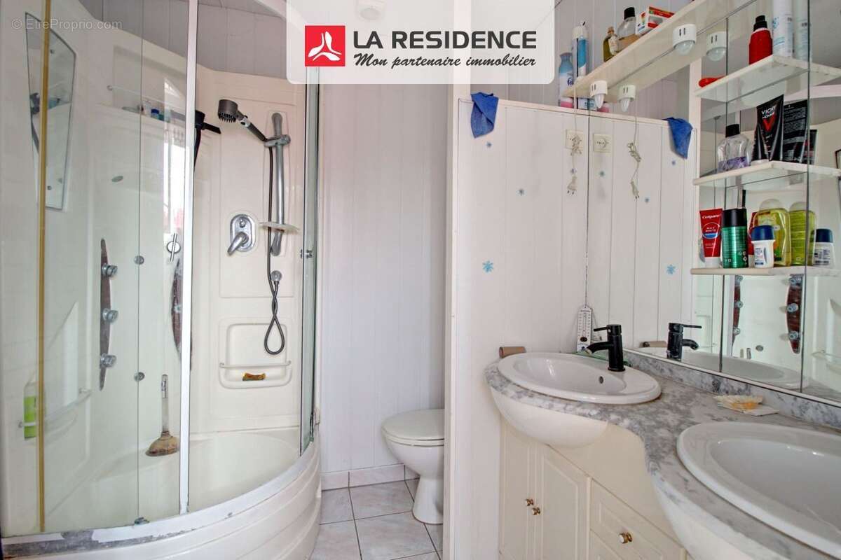 Maison à SAINT-ETIENNE-DU-ROUVRAY