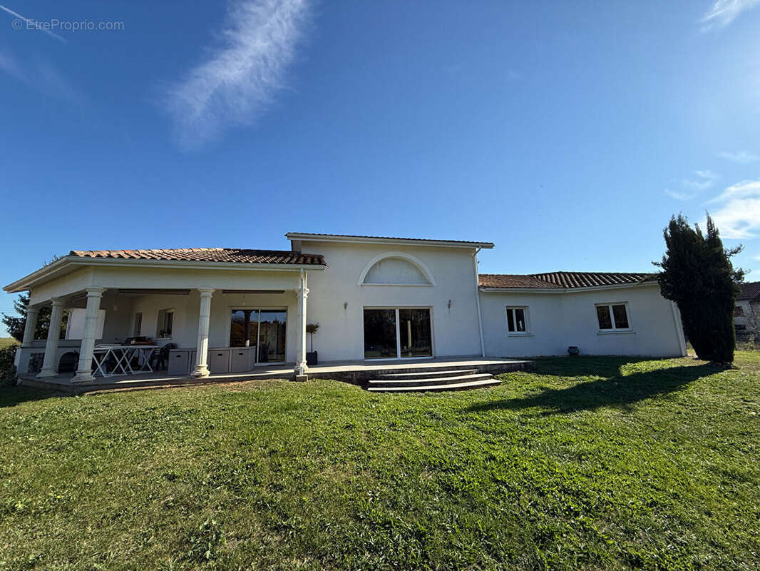 Maison à SAINT-VITE