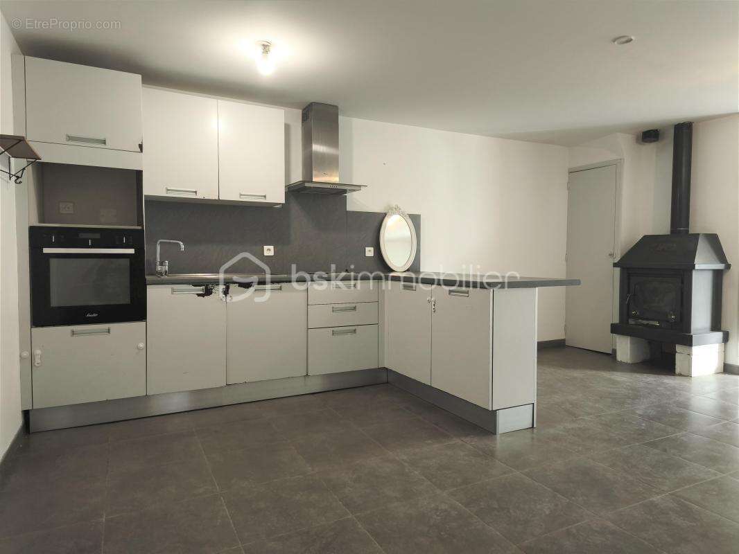 Deux maisons, deux extérieurs, un seul prix ! 95 000 € HAI à Hérépian - photo 2