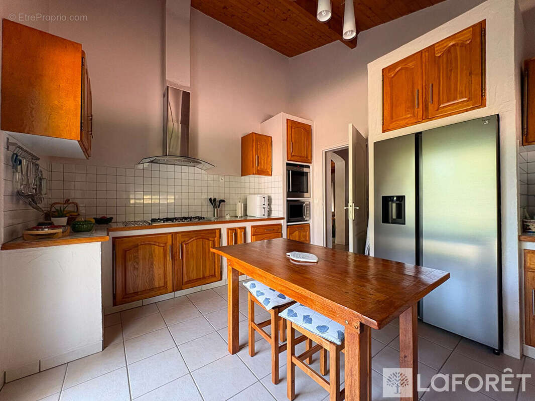 Maison Laruscade 7 pièce(s) 241 m2 - photo 5