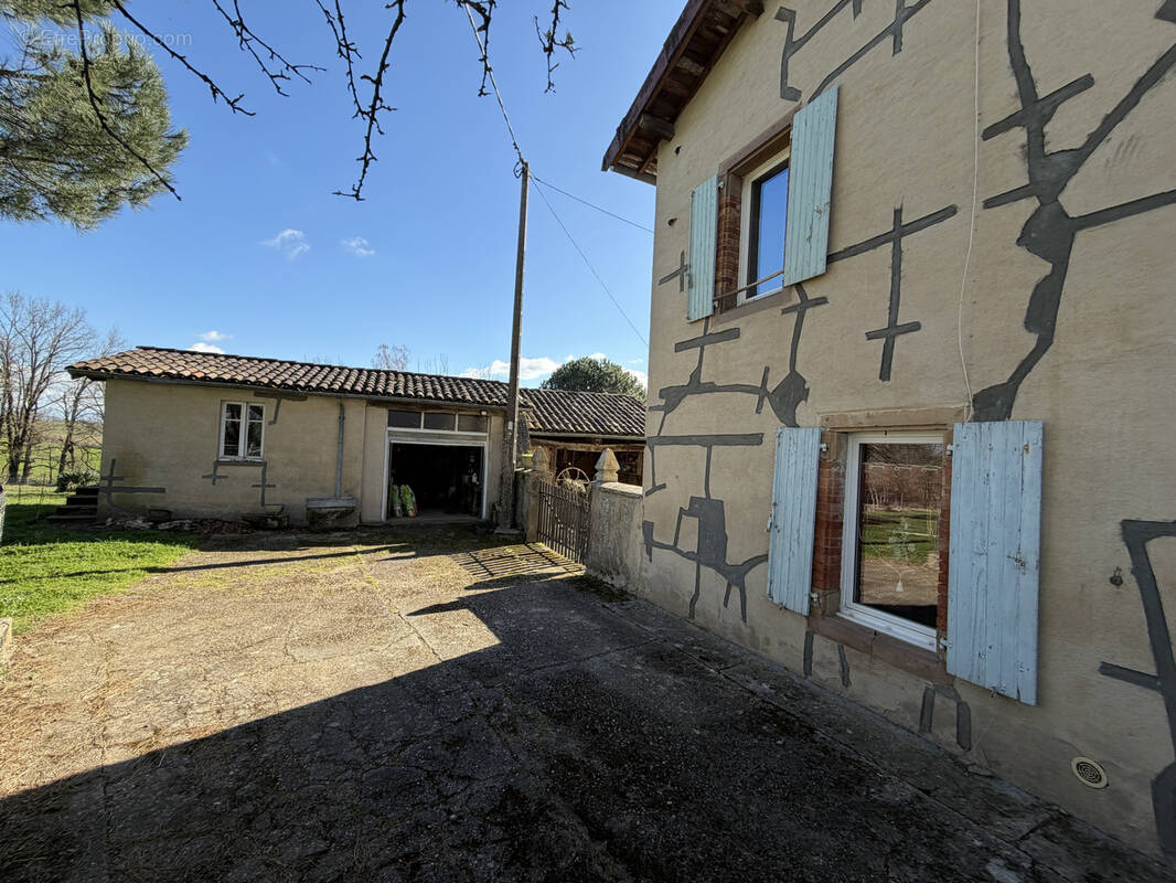 Maison à SAINTE-GEMME
