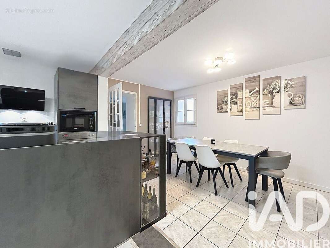 Appartement 82 m² à Champdeuil  - photo 2
