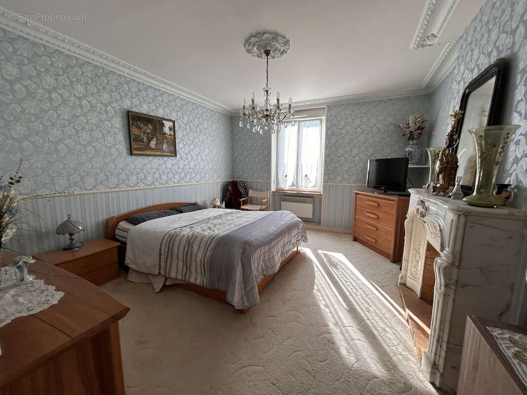 Maison à SENNEVIERES