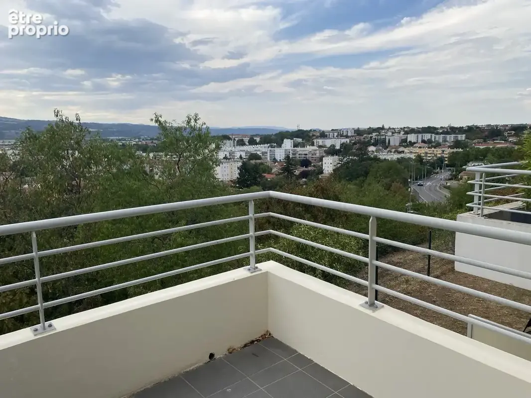 Appartement à BOURG-LES-VALENCE